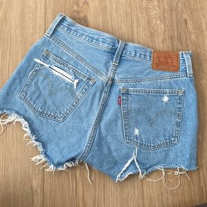 Levi’s 501 shorts, size W27